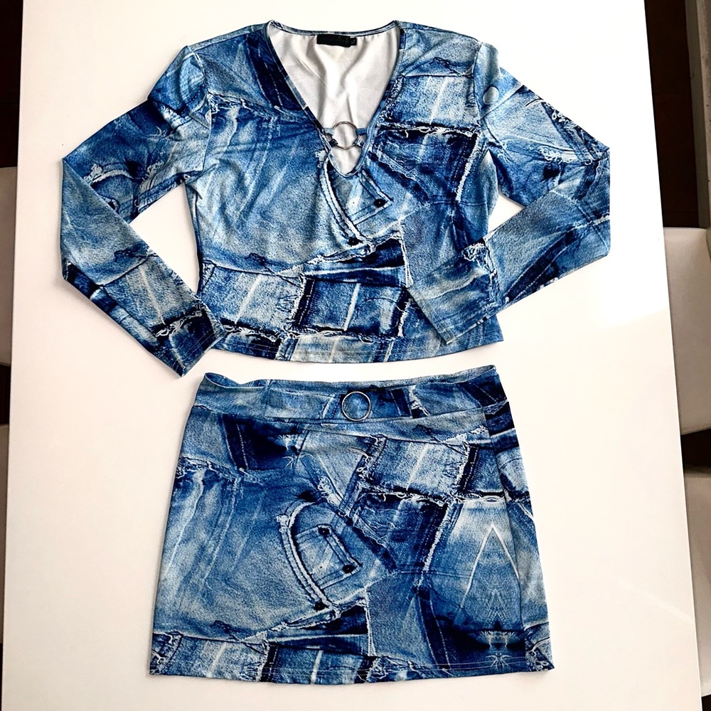 Women’s AMYSHEHAB Blue denim cirque two-piece set w long sleeve top & mini skirt